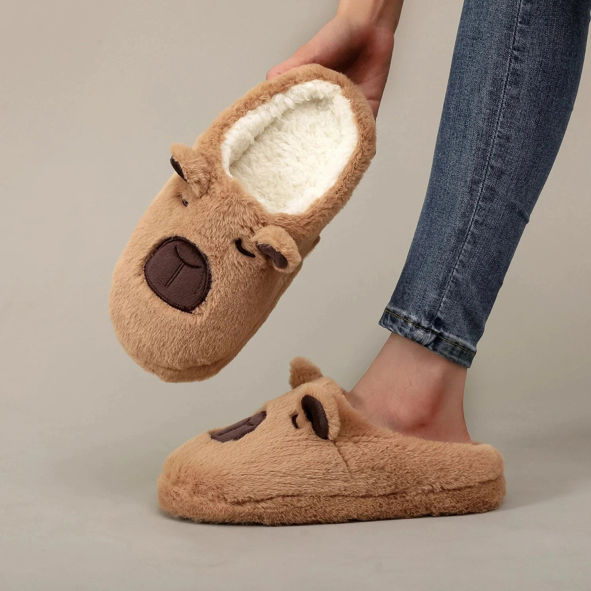 Coco Capybara™ - Plush Slippers