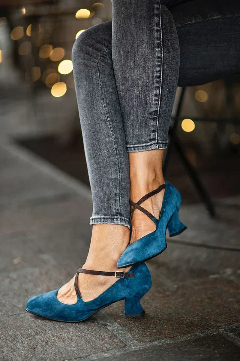 ELEGANT STRAP MID-HEELS