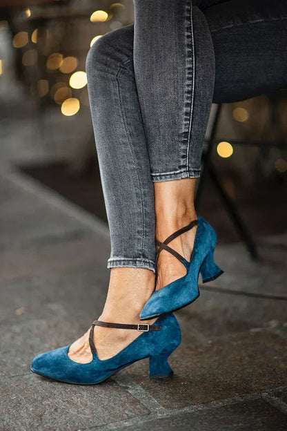 ELEGANT STRAP MID-HEELS